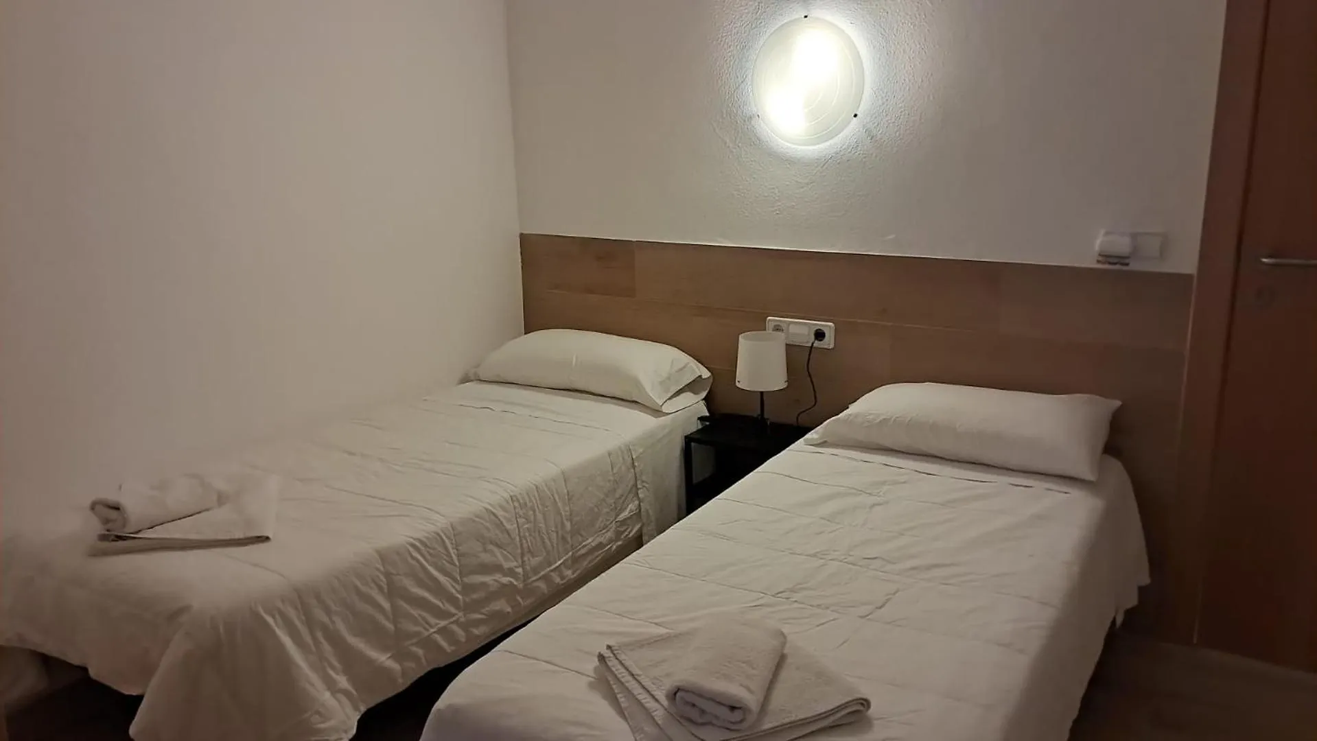 Hostal Casa Torrent Canet de Mar Pensión